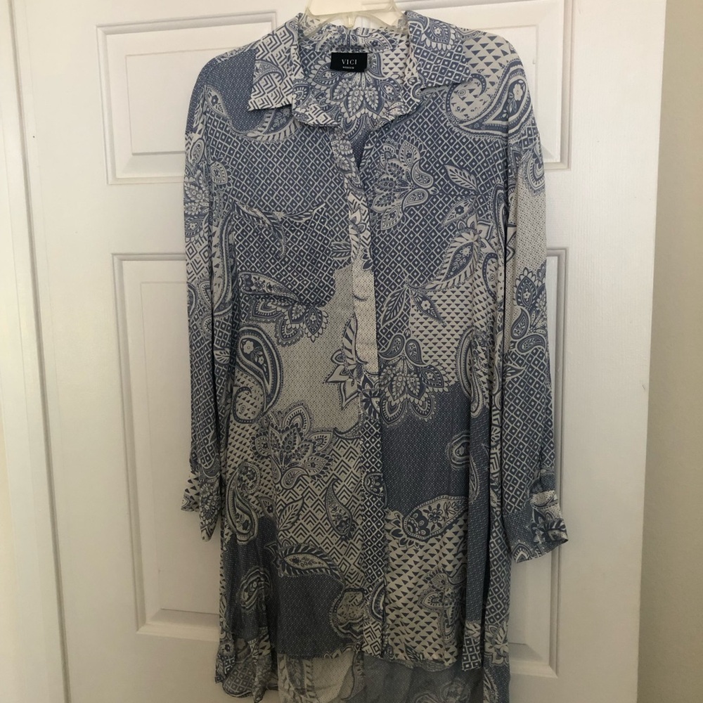 Vici Blue and White Paisley Shirt